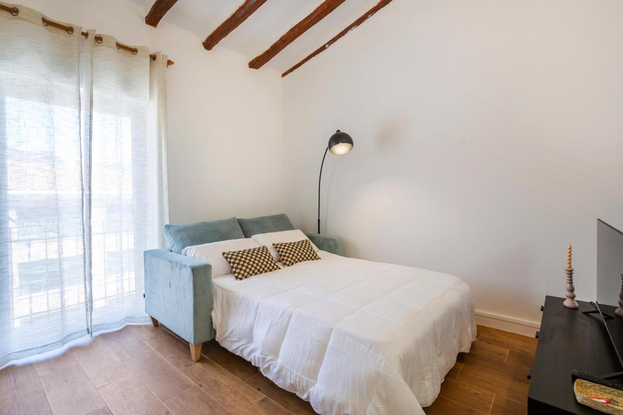 Vintage & Modern Old Town Apartment Alcoy